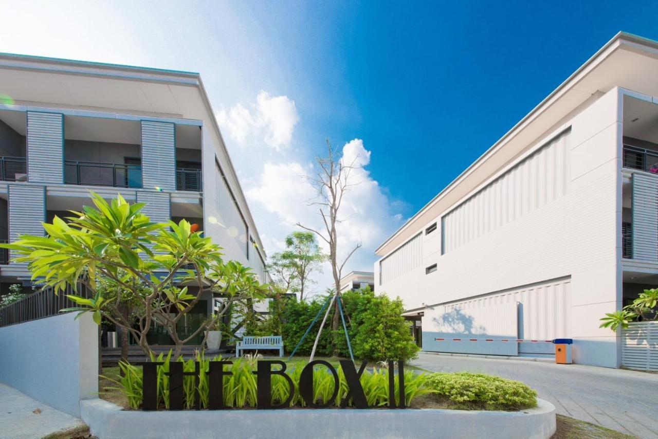 The Box Residence Bangkok Bagian luar foto