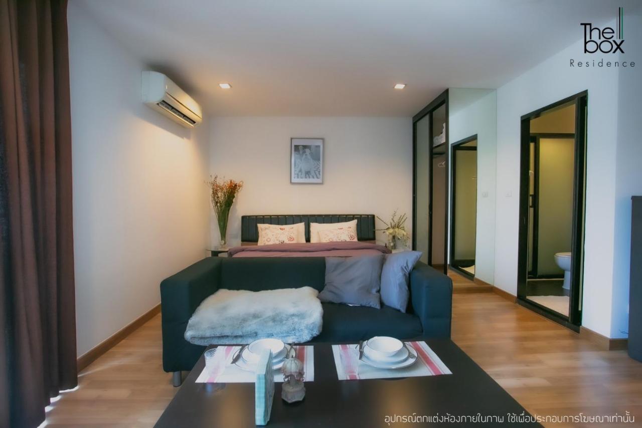 The Box Residence Bangkok Bagian luar foto